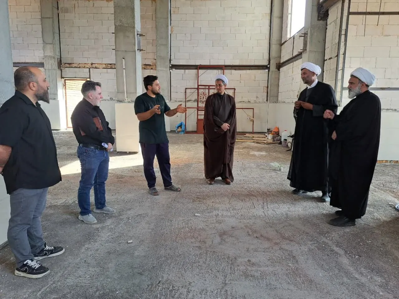 بازدید مدیر ستاد اقامه نماز قم از مسجد در حال احداث روستای قاشقابلاغ