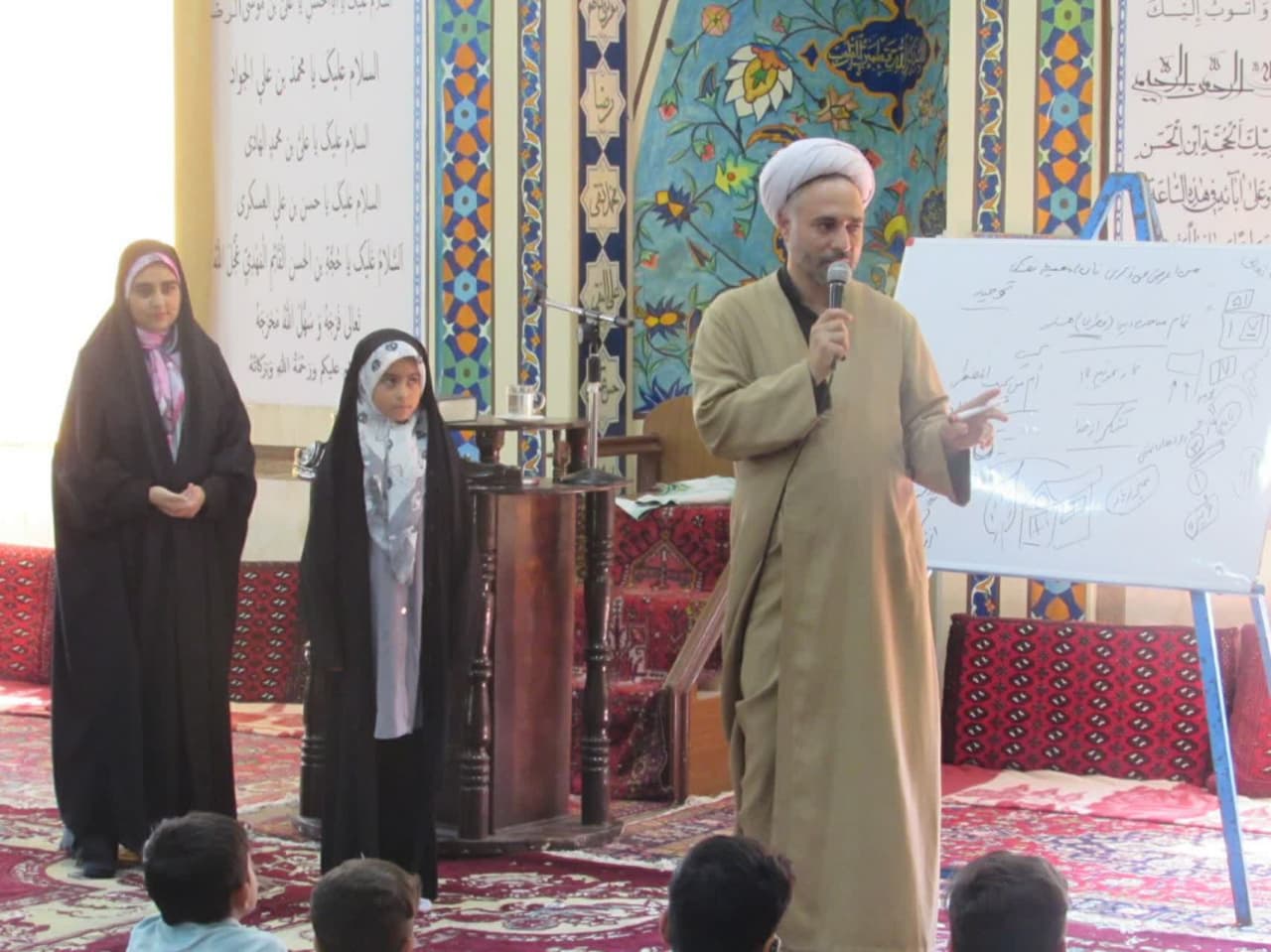 دوره جذب فرزندان به نماز در مرکز آموزش نزاجا شهرستان عجب شیر