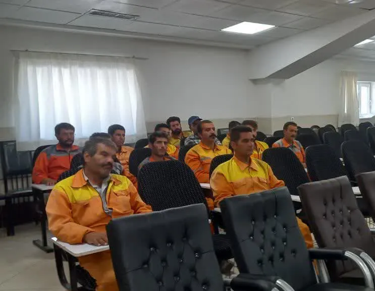 دوره آموزشی نماز ویژه پارکبانان شهرداری گلپایگان اصفهان