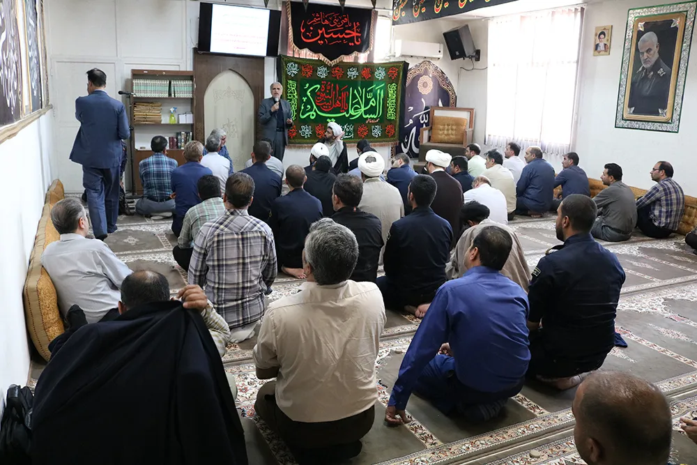 بازدید از نمازخانه اداره کل زندانها اصفهان