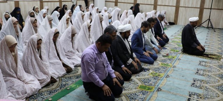 زنگ اولین نماز جماعت مدارس هرمزگان نواخته شد