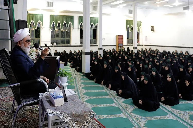 بازگشت به قرآن؛ راه برون‌رفت بسیاری از مشکلات انسان