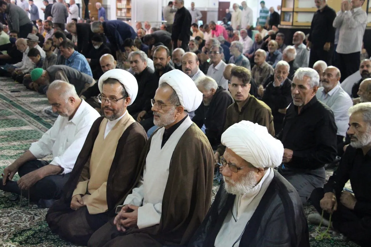 تجلیل از برگزیدگان کشوری مسابقات قرآن ، نماز و عترت شهرستان ری
