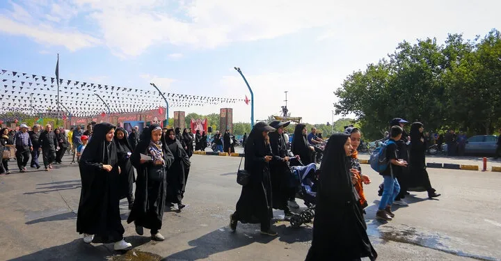 نماز ظهر اربعین اصفهان