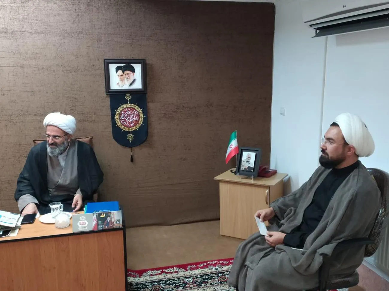 مدیر ستاد اقامه نماز استان سمنان، با امام جمعه دیدار کرد.