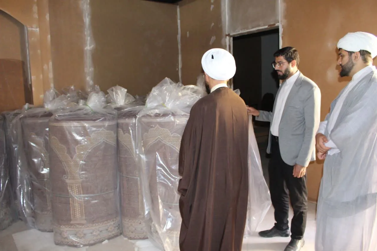 مدیر ستاد اقامه نماز استان سمنان از انبار مرکزی آموزش و پرورش بازدید کرد