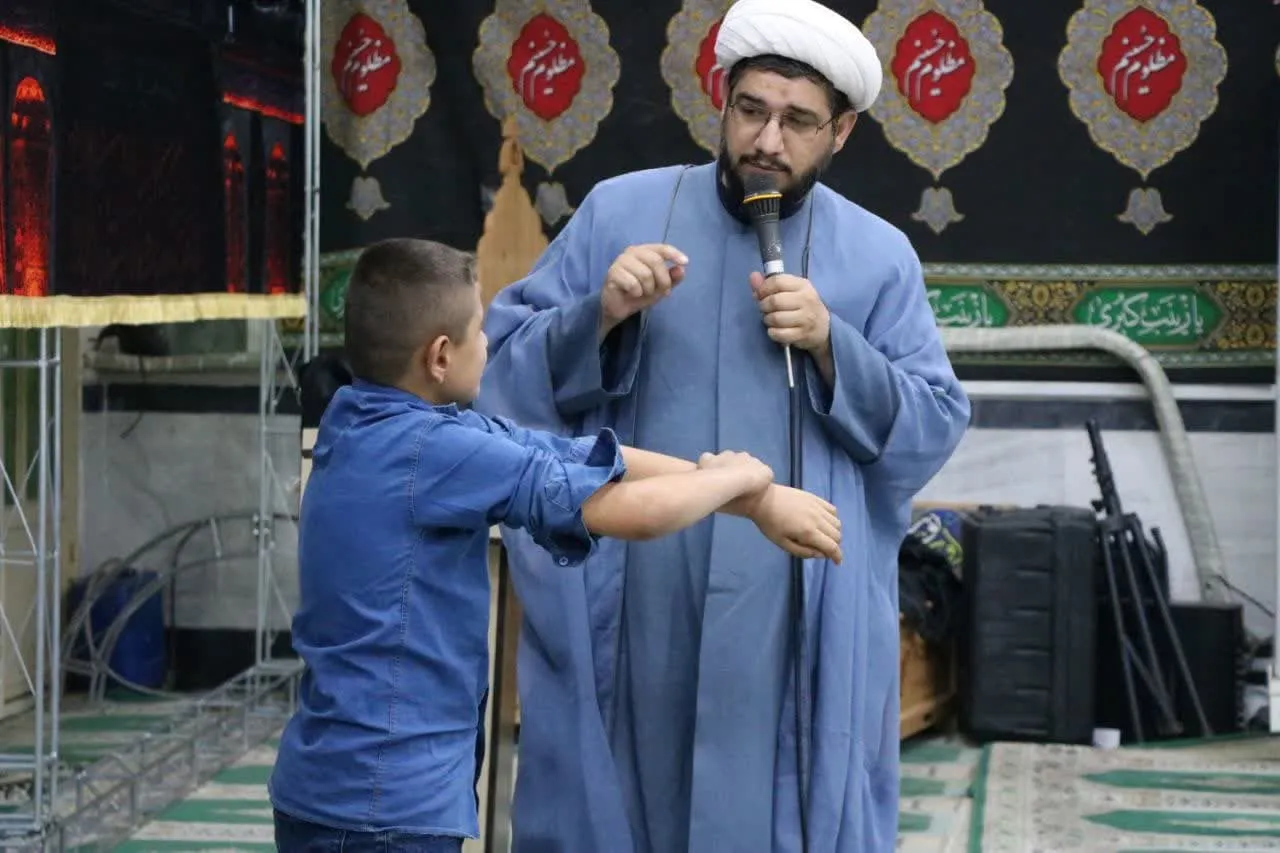 آموزش عملی نماز و وضو توسط امام جمعه شهرستان دهلران