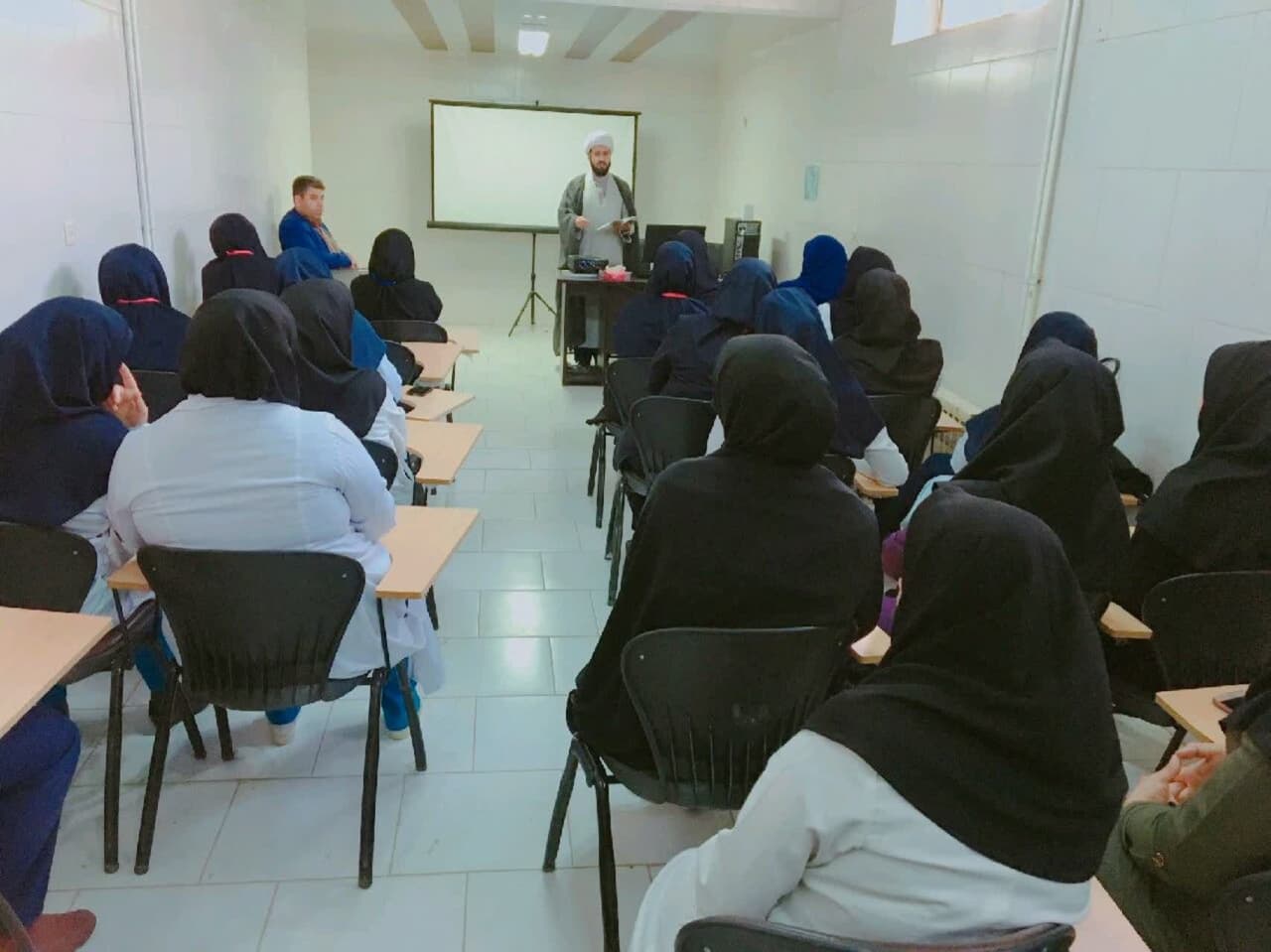 آموزش احکام عملی نماز فریدن اصفهان