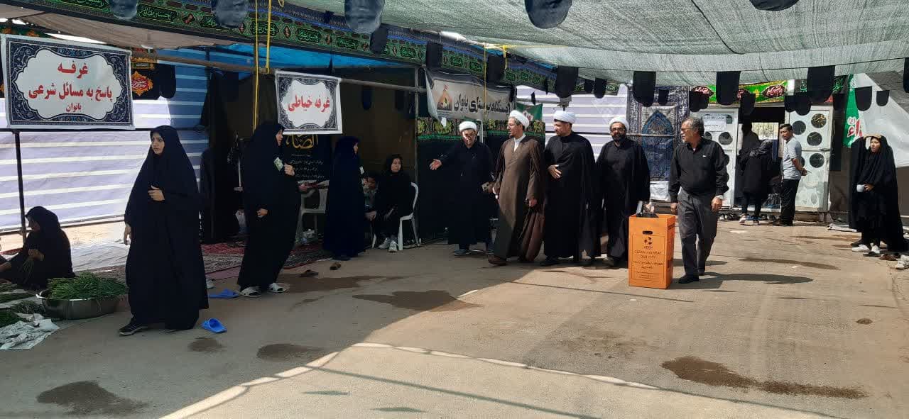 اقامه نماز جماعت در موکب های اربعین در قم