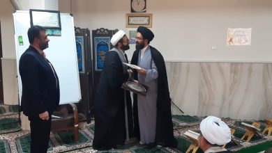 تقدیر از امام جماعت شرکت گاز قم