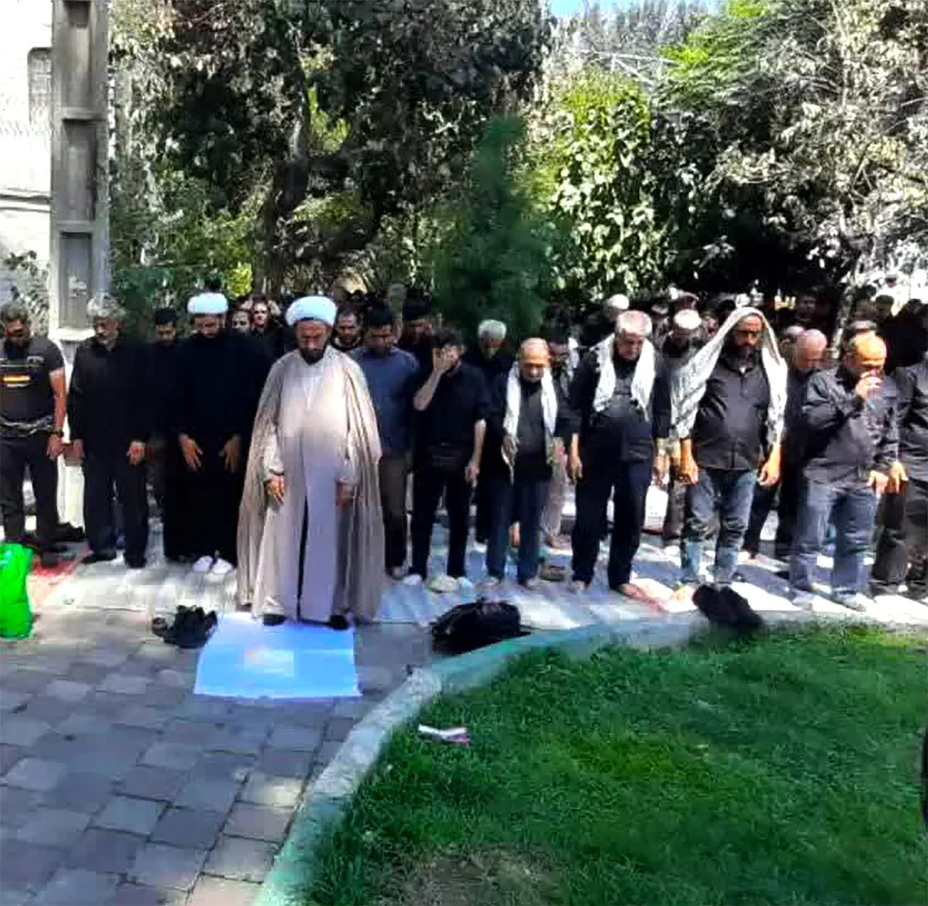 نماز جماعت ظهر اربعین شهرستان ری