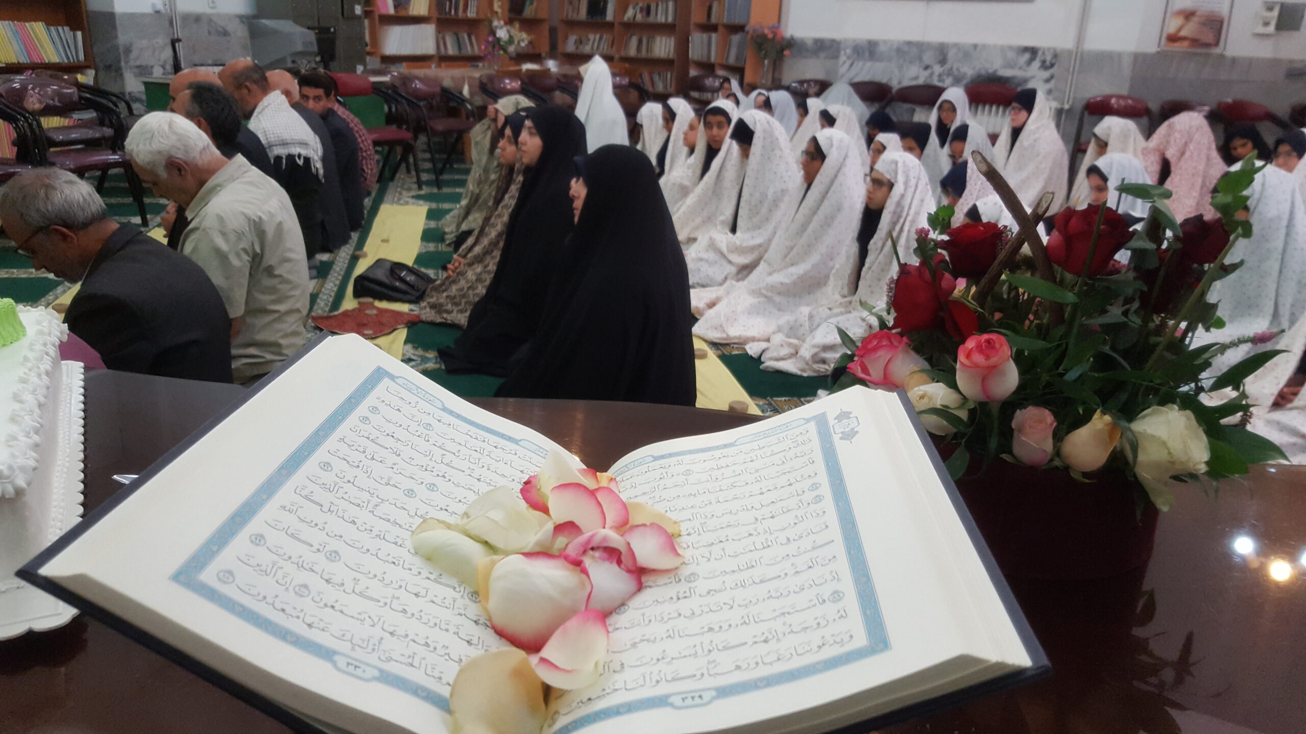 مدیر ستاد اقامه نماز خراسان رضوی در مراسم زنگ نماز شروع سال تحصیلی مدرسه استثنایی نابینایان حضور یافت