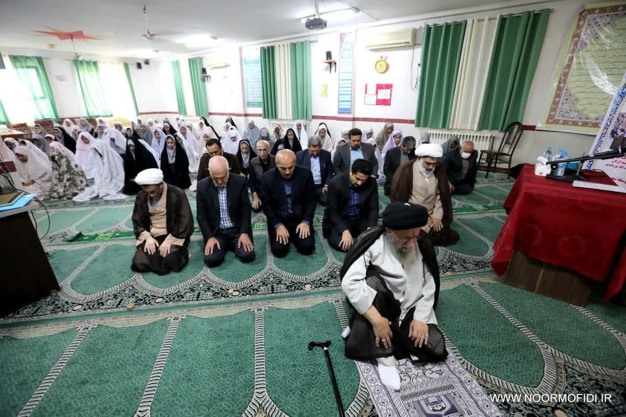 نشست دانش آموزی نماز با سخنرانی نماینده ولی فقیه گلستان