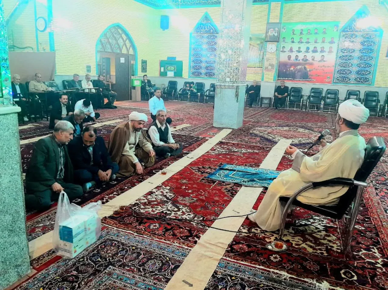 دیدار مدیر ستاد اقامه نماز آذربایجان شرقی با نماز گذاران مسجد فاطمه الزهراء (س) تبریز