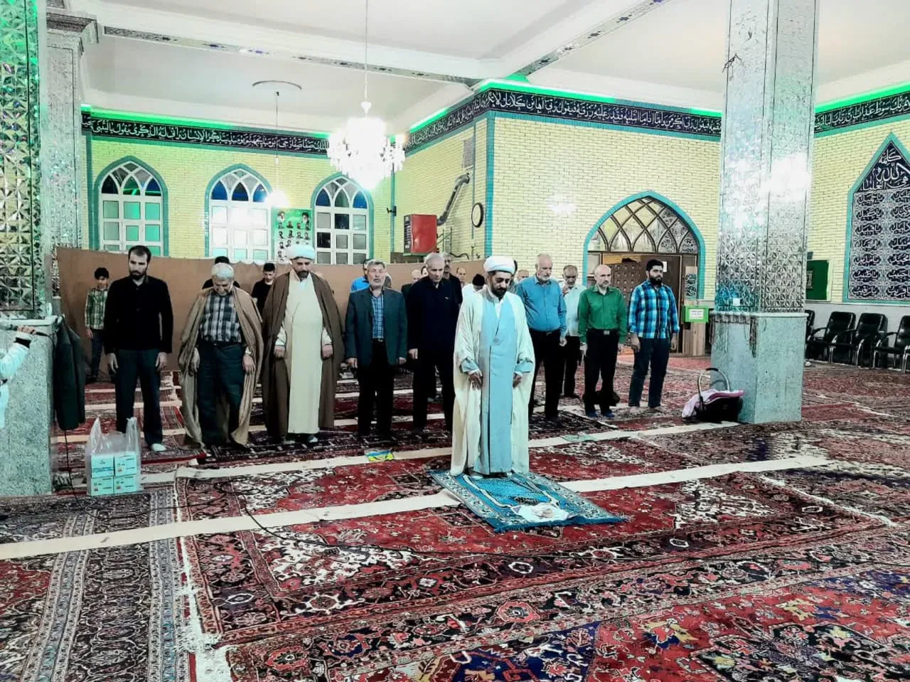دیدار مدیر ستاد اقامه نماز آذربایجان شرقی با نماز گذاران مسجد فاطمه الزهراء (س) تبریز