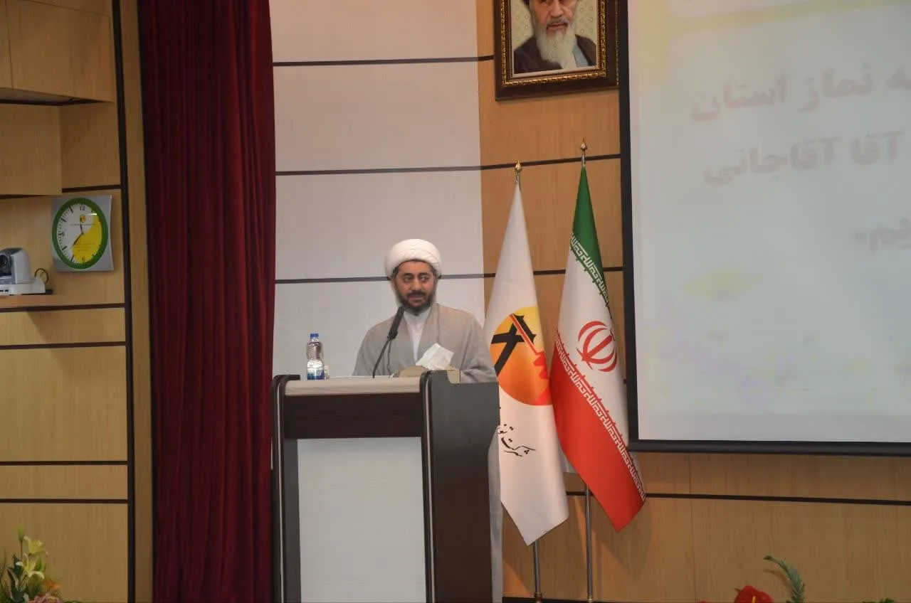 تجلیل از برگزیدگان هفدهمین جشنواره مسابقات قرآن و نماز شرکت برق تبریز