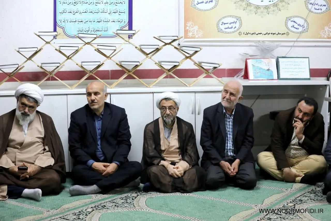 نشست دانش آموزی نماز با سخنرانی نماینده ولی فقیه گلستان