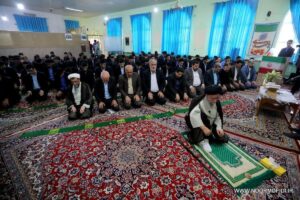 دوشنبه های نمازی در دبیرستان پسرانه شاهد گرگان