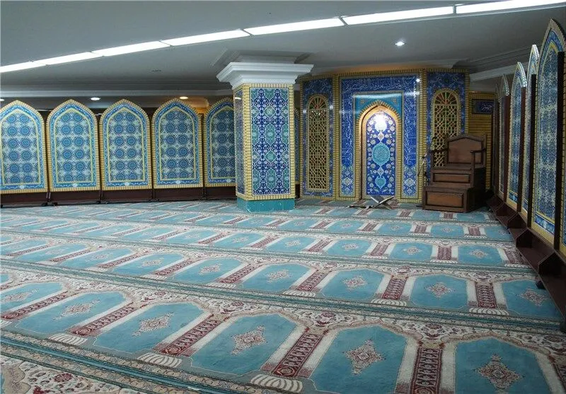 مفروش کردن نمازخانه‌های مدارس لرستان