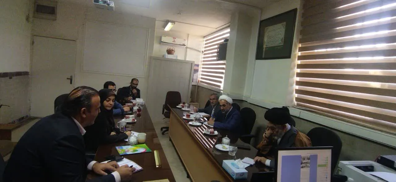 جلسه تمهید مقدمات آموزش عملی نماز برگزار شد