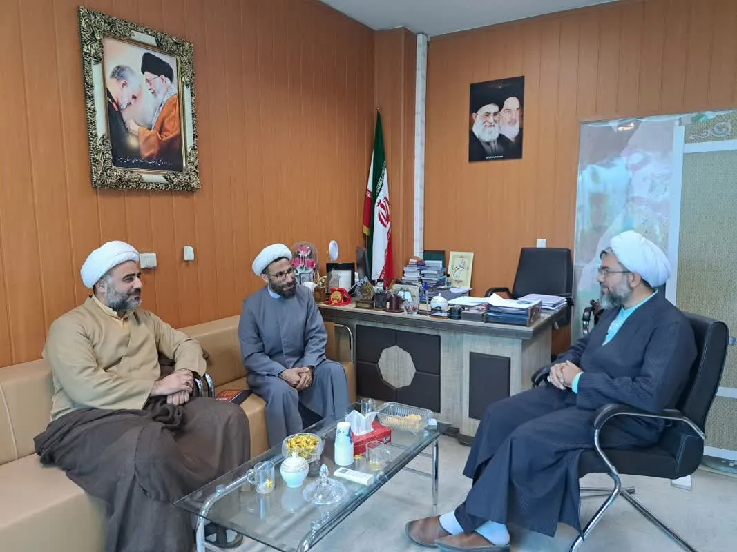 دیدار مدیر ستاد اقامه نماز با رئیس کمیسیون فرهنگی