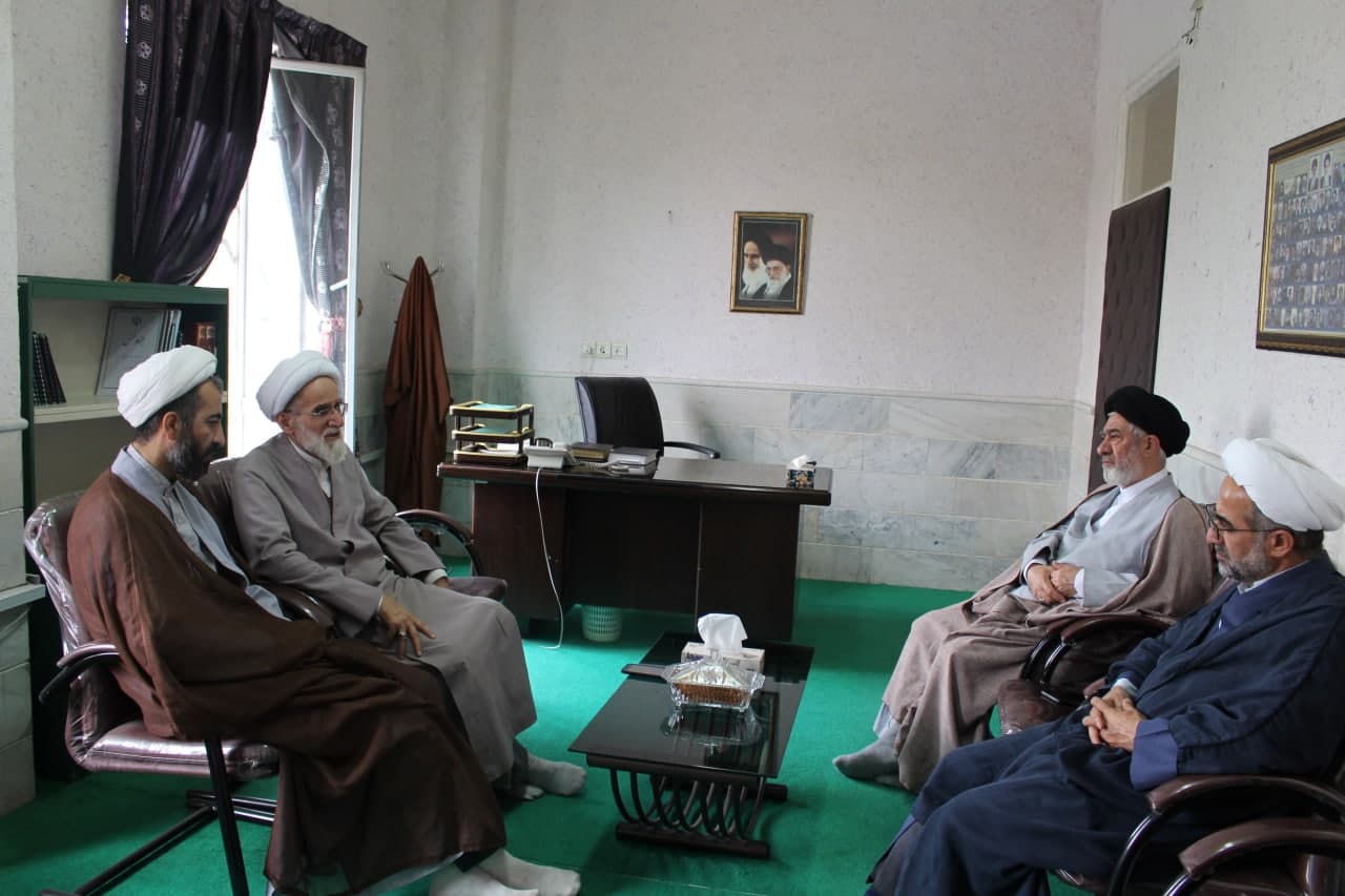 مدیر ستاد اقامه نماز با رئیس مرکز پاسخگویی به مسائل شرعی دیدار کرد