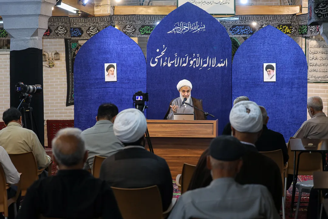 شفاعتکنندگان چه کسانی هستند