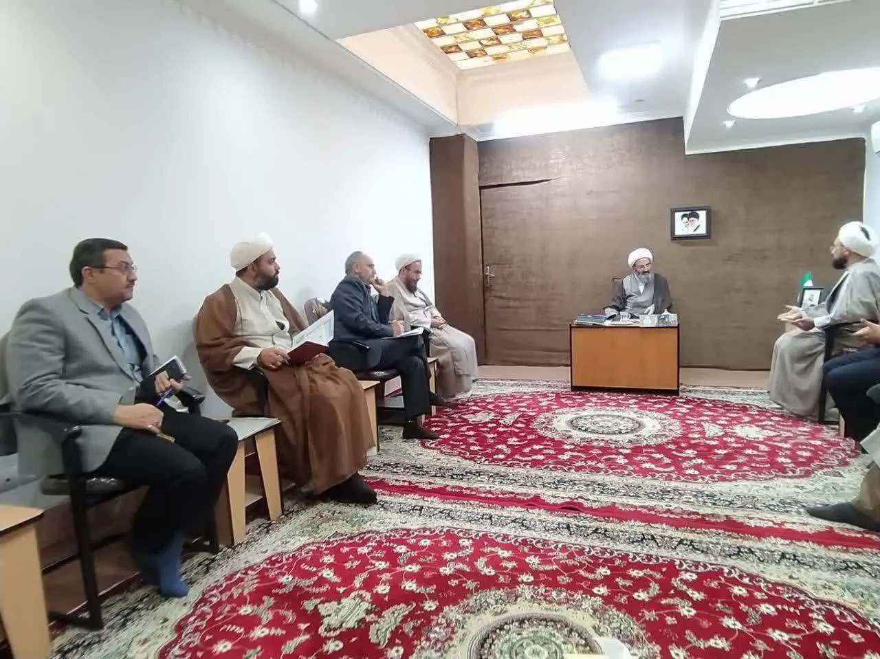 جلسه شورای مشورتی اقامه نماز در دفتر نماینده ولی فقیه استان سمنان برگزار شد