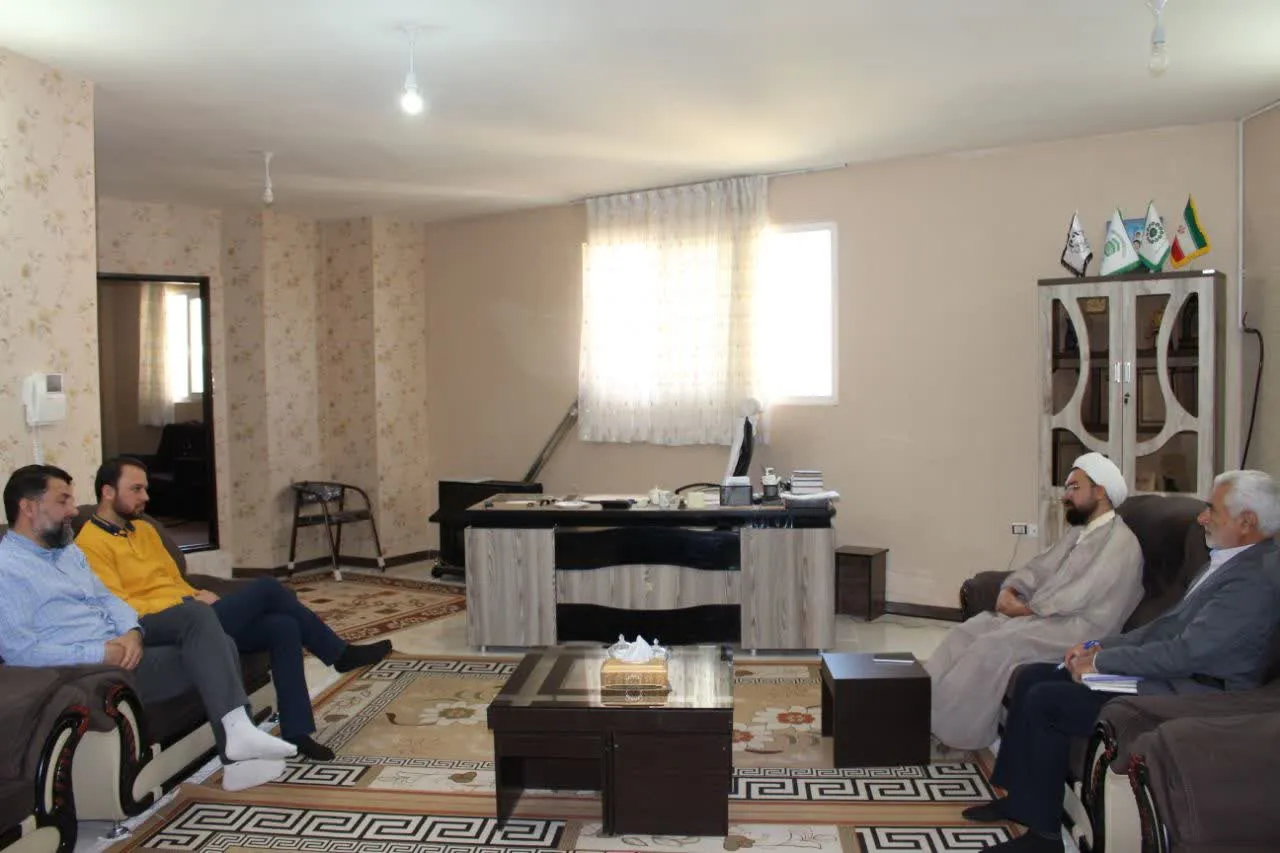 نماینده استاندار با مدیر ستاد اقامه نماز استان سمنان دیدار کرد