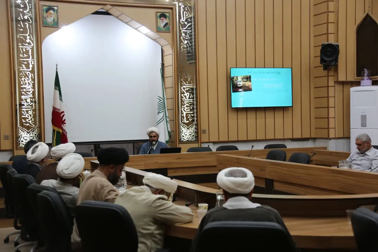 نشست آموزشی معارف نماز ویژه کارمندان سازمان تبلیغات اسلامی استان یزد