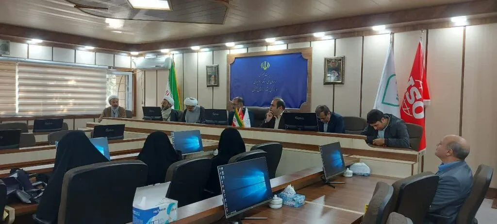همایش تبیین شرایط محیطی استانداردسازی نمازخانههای مراکز اداری و تجاری در زنجان برگزار شد