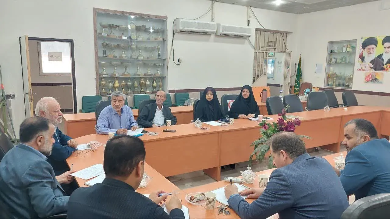 جلسه تبادل نظر مسئولان آموزش و پرورش با ستاد اقامه نماز استان خوزستان