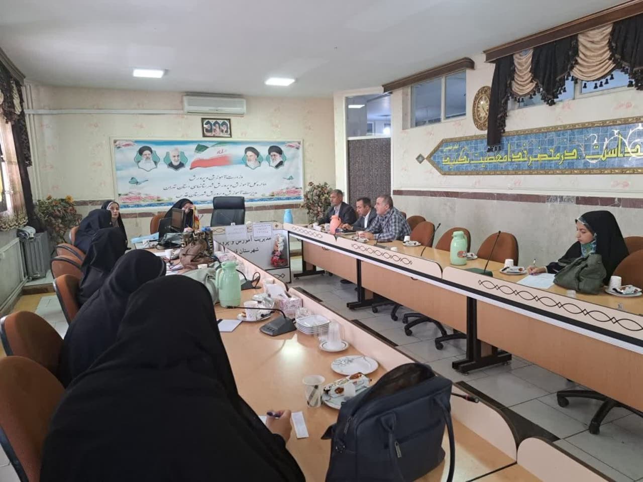جلسه دبیر اقامه نماز شهرستان قدس با مسئول انجمن و اولیاء