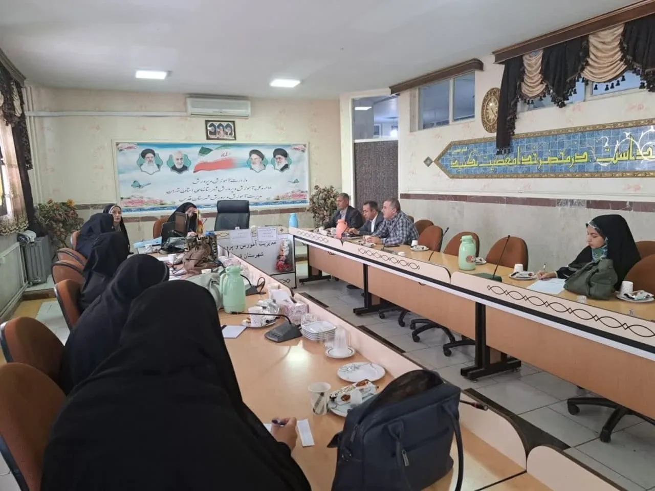 جلسه دبیر اقامه نماز شهرستان قدس با مسئول انجمن و اولیاء
