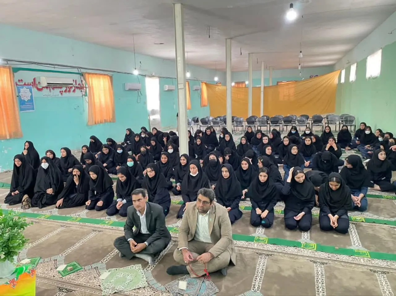 نشست دانشآموزی پاسخ به شبهات نماز در شهرستان دهلران برگزار شد