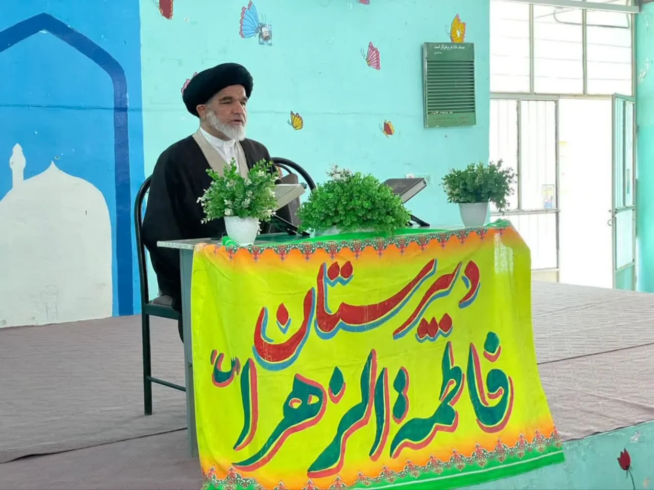 نشست دانشآموزی پاسخ به شبهات نماز در شهرستان دهلران برگزار شد