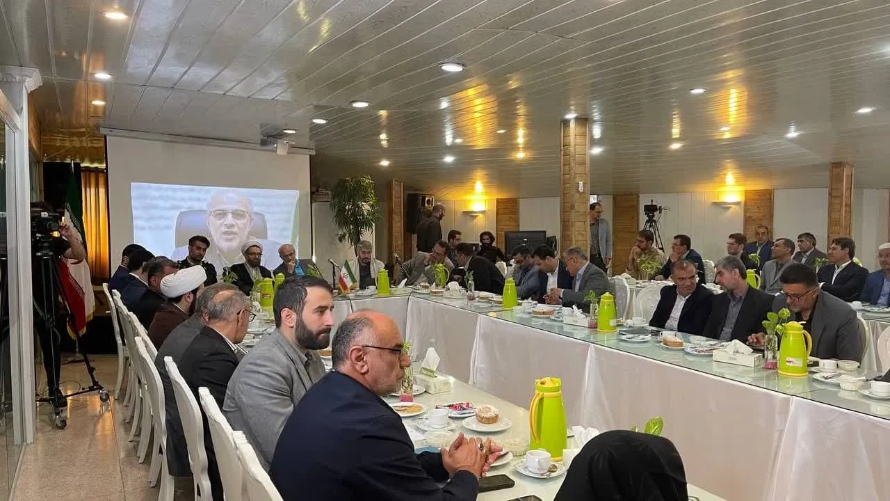 جامعه ای که مردمش متوسل به اقامه نماز باشند، از پرونده های جنائی اثری نخواهد بود