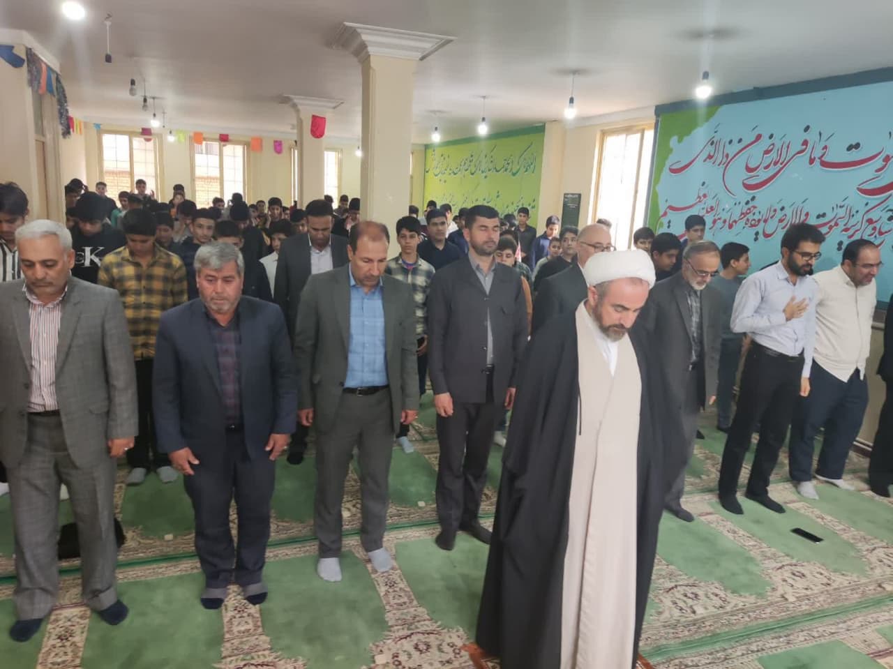 طرح سهشنبههای نمازی در مدرسه شهید وحیدنیا شهر ایلام اجرا شد