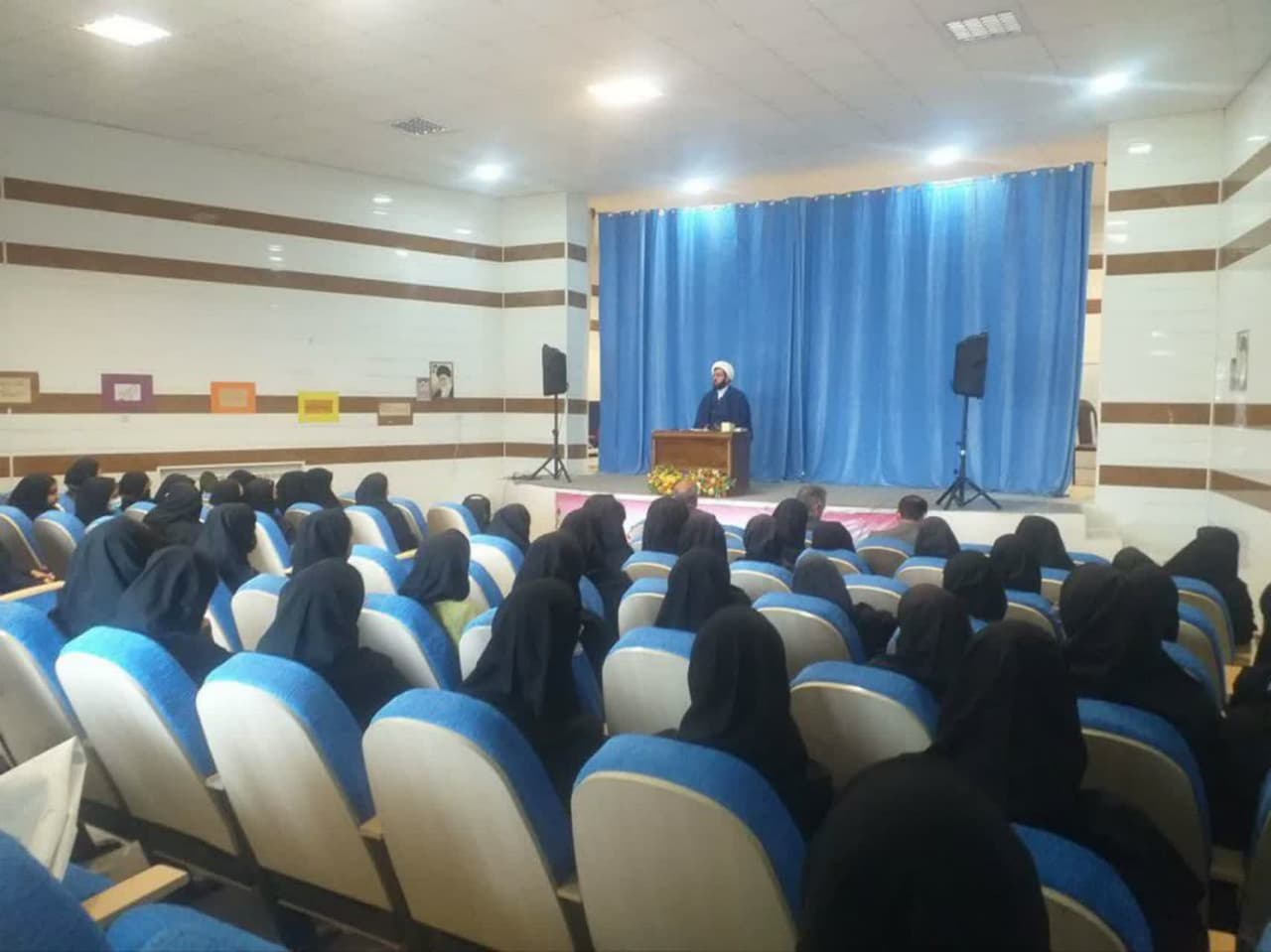 نشست شیوههای دعوت فرزندان به نماز در شهرستان بدره برگزار شد