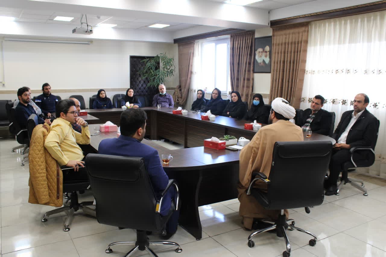 نشست نمازی با عنوان "درسایه سار نماز" در اداره سلامت امور اجتماعی تبریز