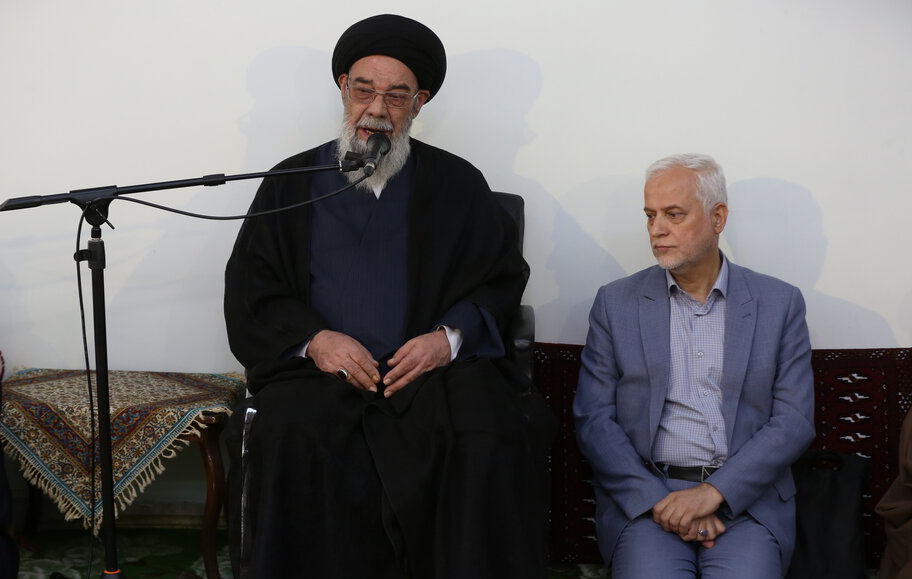 گردهمایی روحانیون شهرداری اصفهان
