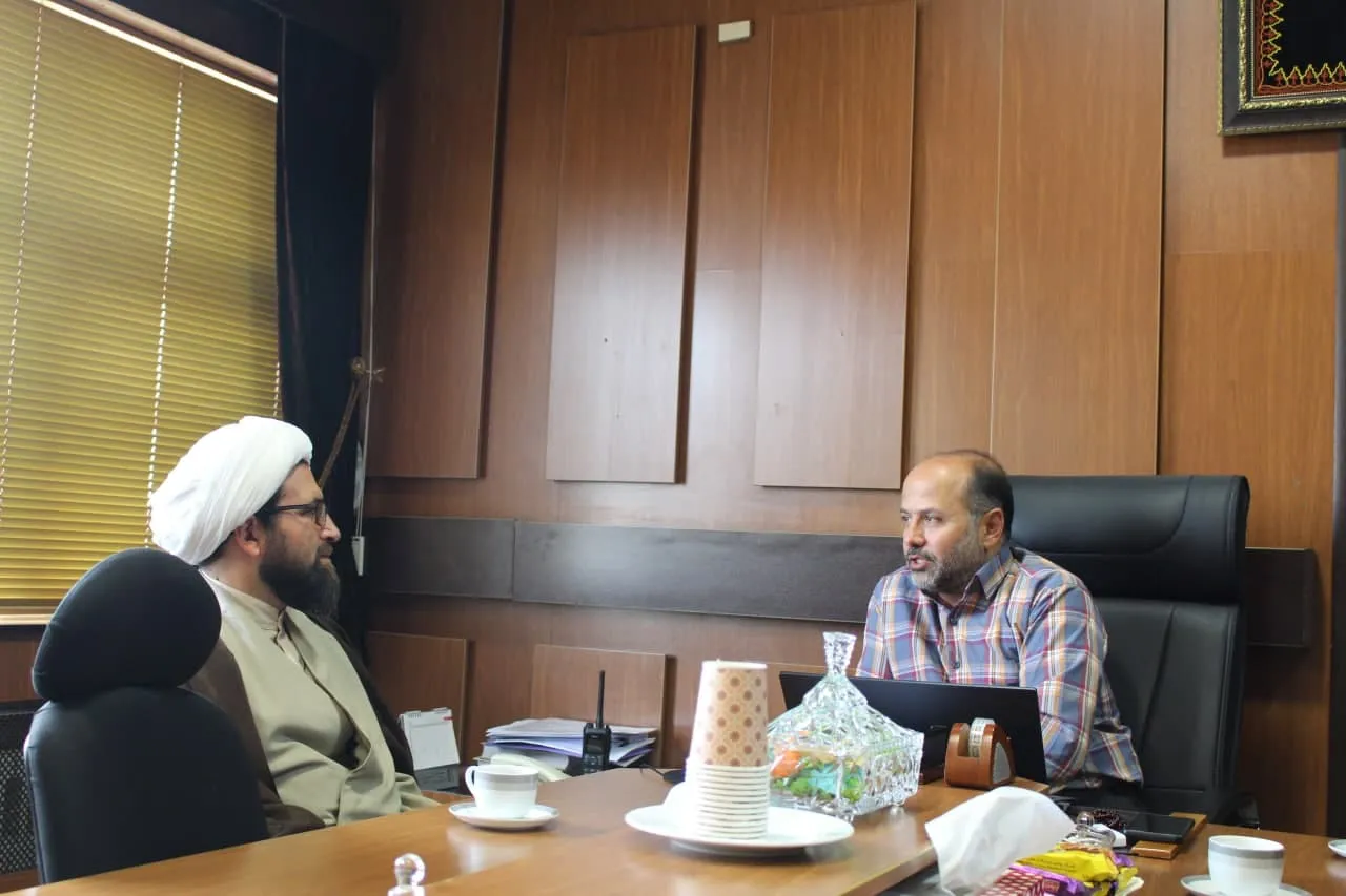 مدیر ستاد اقامه نماز استان مرکزی با سرپرست شهرداری کلان شهر اراک دیدار کرد