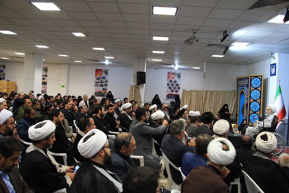 خداوند نماز را واجب کرد تا قرآن را از مهجوریت خارج کند