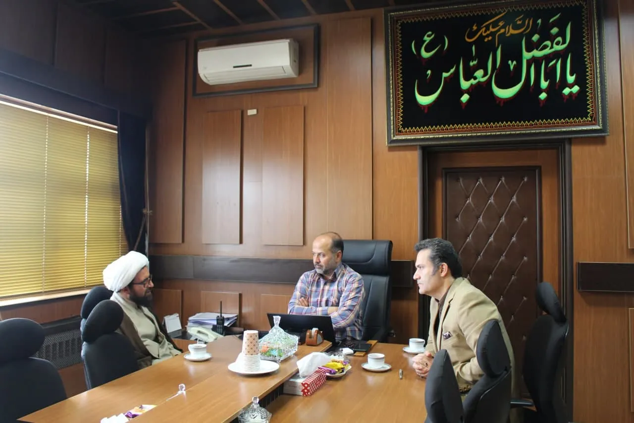 مدیر ستاد اقامه نماز استان مرکزی با سرپرست شهرداری کلان شهر اراک دیدار کرد