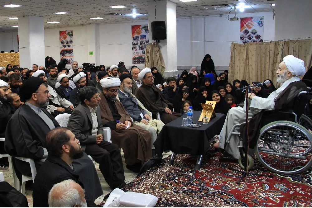 خداوند نماز را واجب کرد تا قرآن را از مهجوریت خارج کند