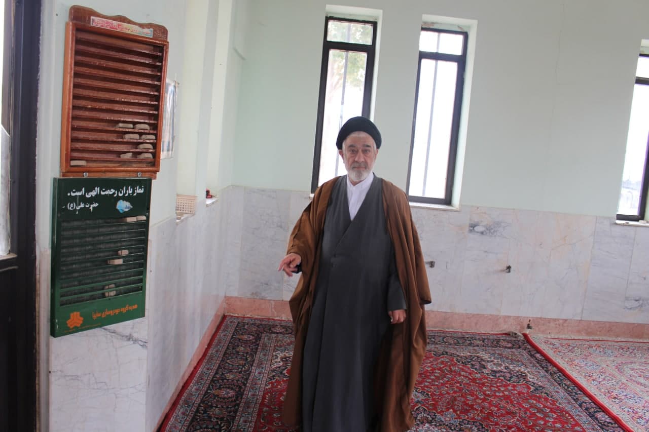 مدیر ستاد اقامه نماز استان قزوین از نمازخانه بین‌راهی بازدید کرد