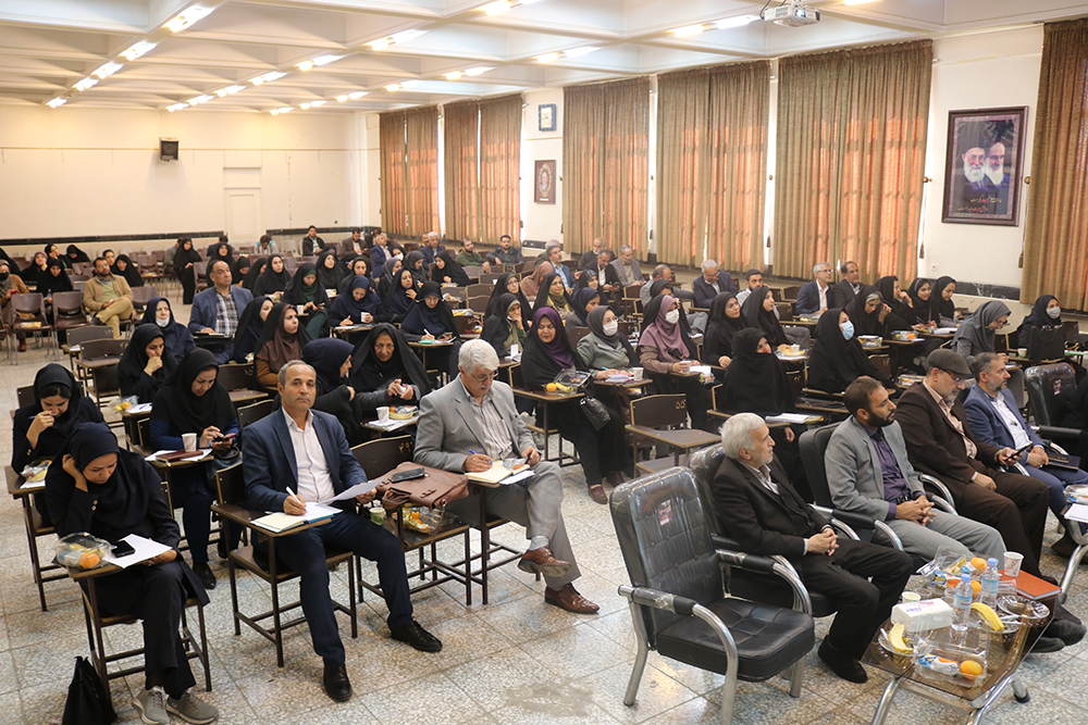 اولین جلسه آموزشی مدیران مدارس غیر دولتی ناحیه چهار اصفهان
