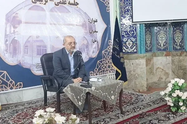 استکبارستیزی همچون اقامه نماز، انسان‌ساز است