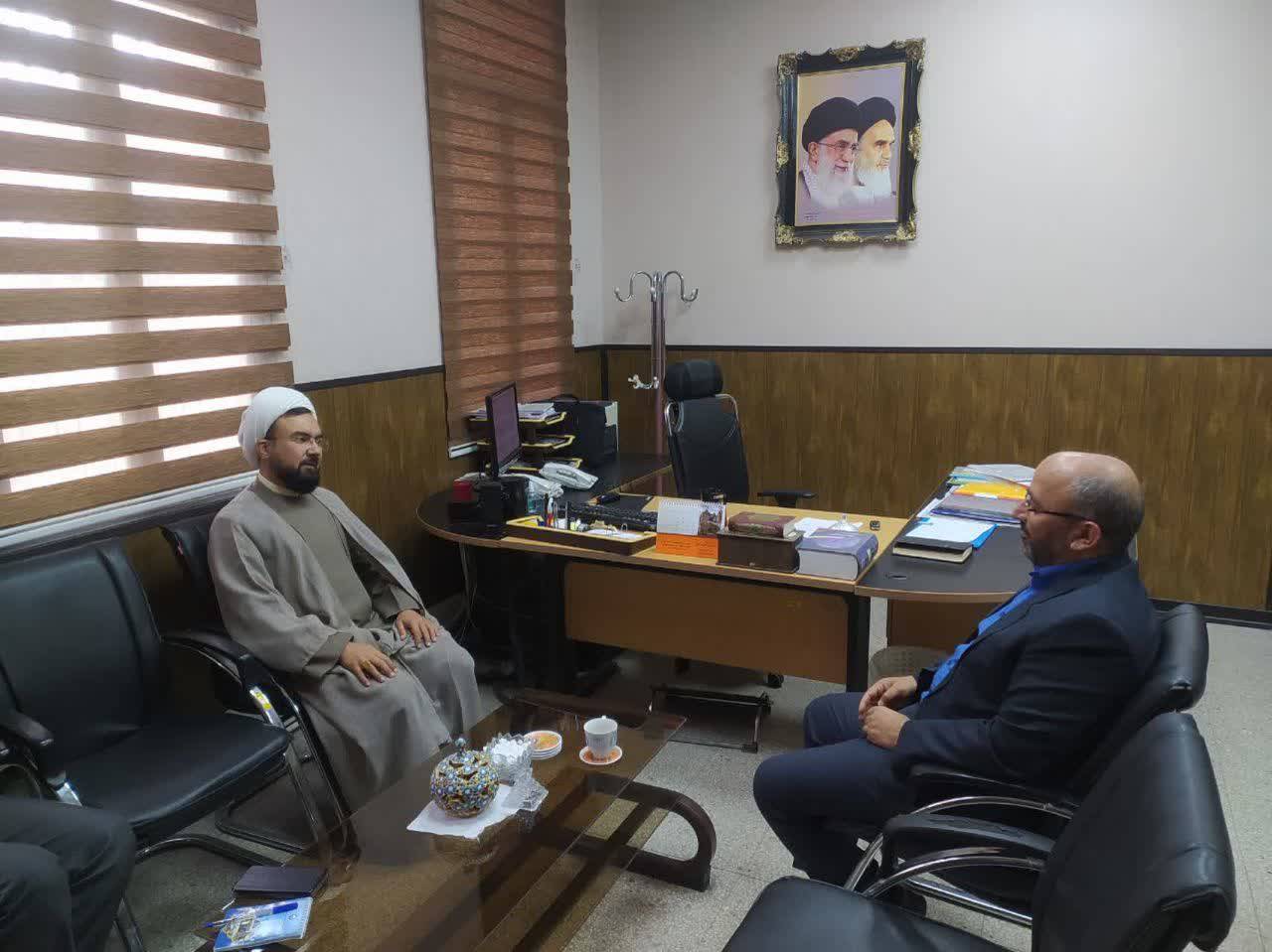 مدیر ستاد اقامه نماز استان سمنان با مدیر کل دفتر بررسی عملکرد، بازرسی و حقوقی استانداری دیدار کرد