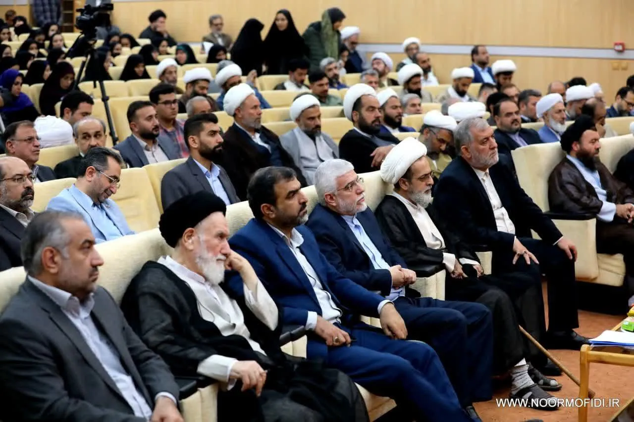 هشتمین اجلاس نماز گلستان